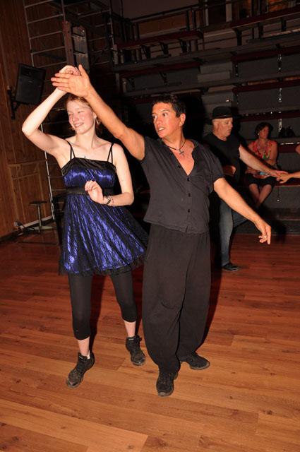 min 2011 04 24 station danse 217